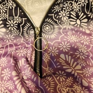 Cut out sleeve shirt